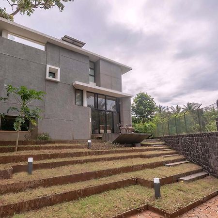 Villa Foresta By Stayvista With Modern Decor, Swimming Pool & Expansive Lawn For A Perfect Escape Lonavala Bagian luar foto