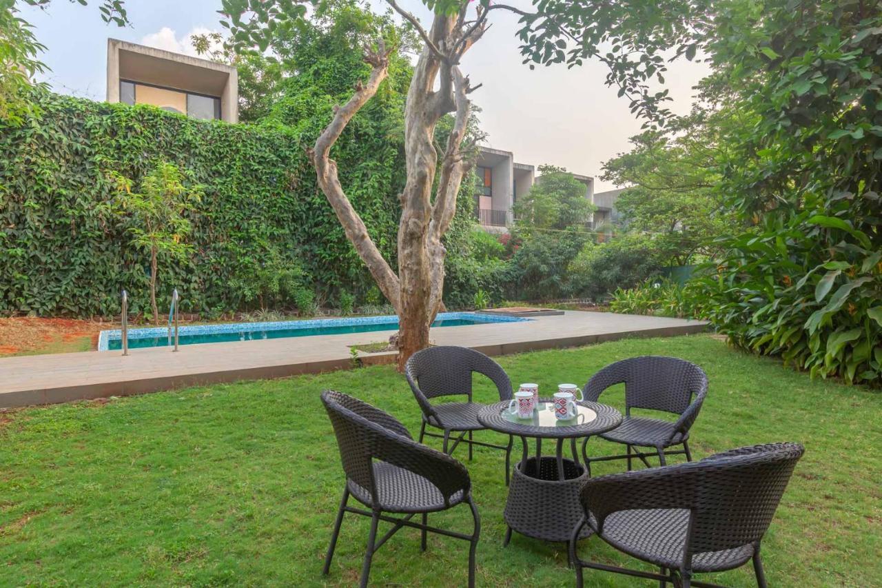 Villa Foresta By Stayvista With Modern Decor, Swimming Pool & Expansive Lawn For A Perfect Escape Lonavala Bagian luar foto