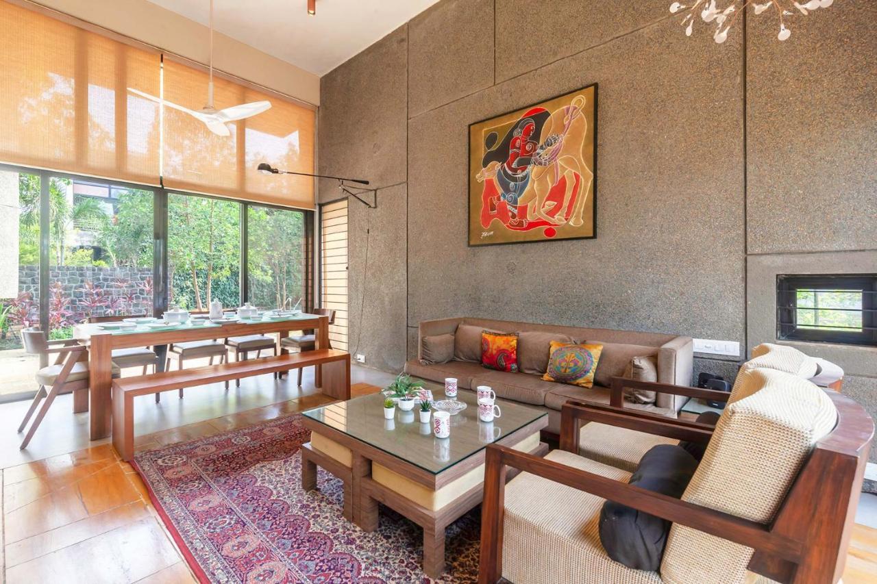 Villa Foresta By Stayvista With Modern Decor, Swimming Pool & Expansive Lawn For A Perfect Escape Lonavala Bagian luar foto